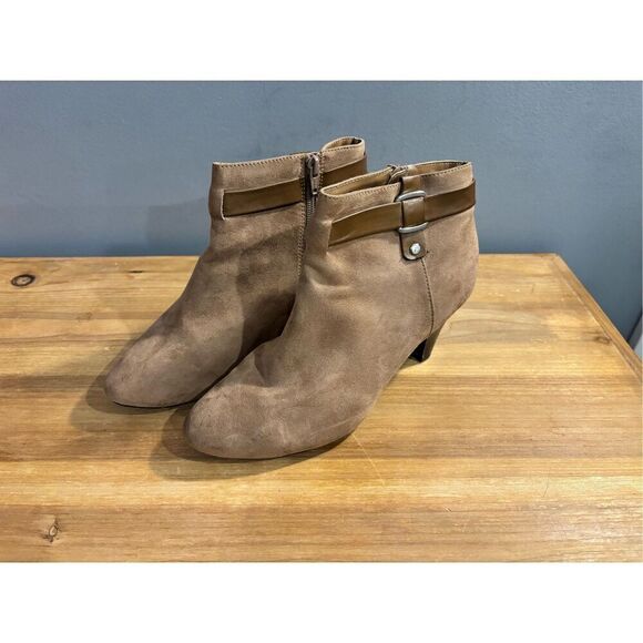 Boutique tan/brown booties/ankle boots size 9 - Picture 1 of 8